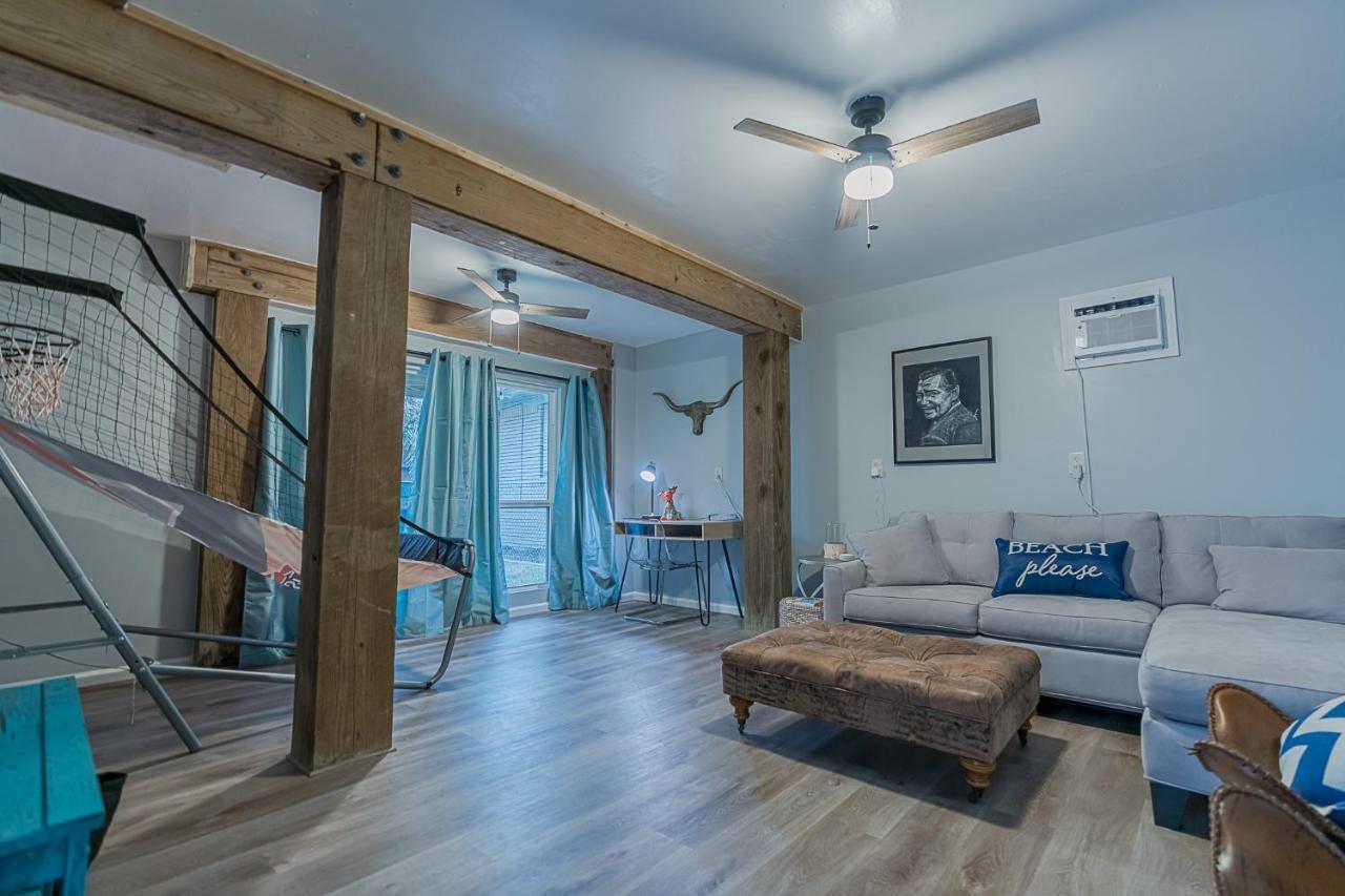 The Blue Flamingo Villa Galveston Bagian luar foto